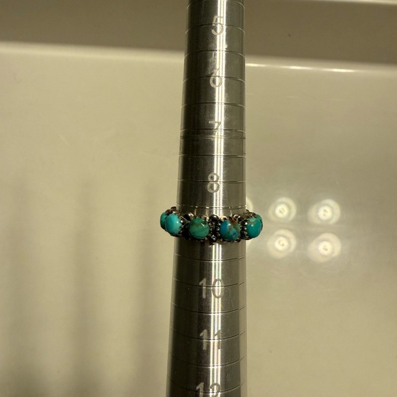 Turquoise and Silver Women's Ring - Picture 3 of 4